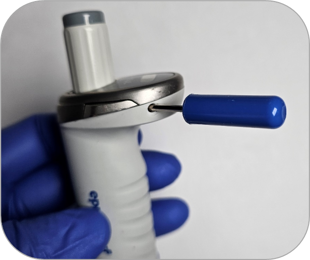 Adjustment tool in Reference 2 pipette