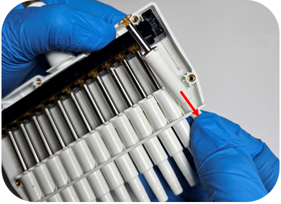 Reinstalling pipetman piston